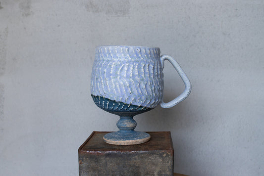 fuji pottery / ハンドル付き葡萄酒カップ(青)マグカップ