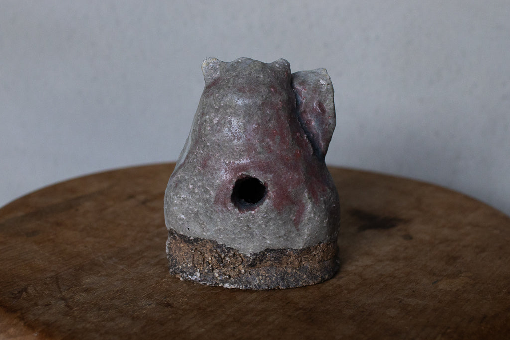 高橋燎 / 曖昧で小ぶりな招き猫 ’24初窯作品 薪窯(トレインキルン)オブジェ