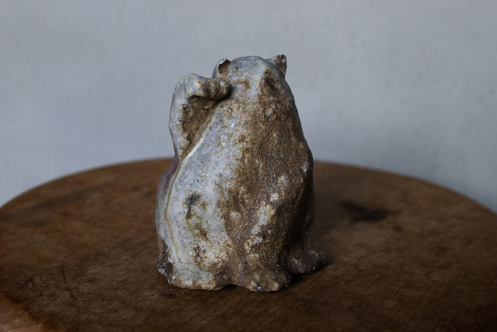 高橋燎 / 曖昧で小ぶりな招き猫 ’24初窯作品 薪窯(トレインキルン)オブジェ