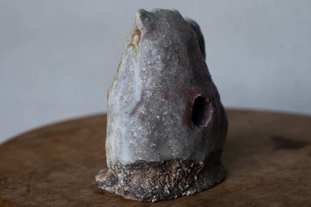 高橋燎 / 曖昧で小ぶりな招き猫 ’24初窯作品 薪窯(トレインキルン)オブジェ