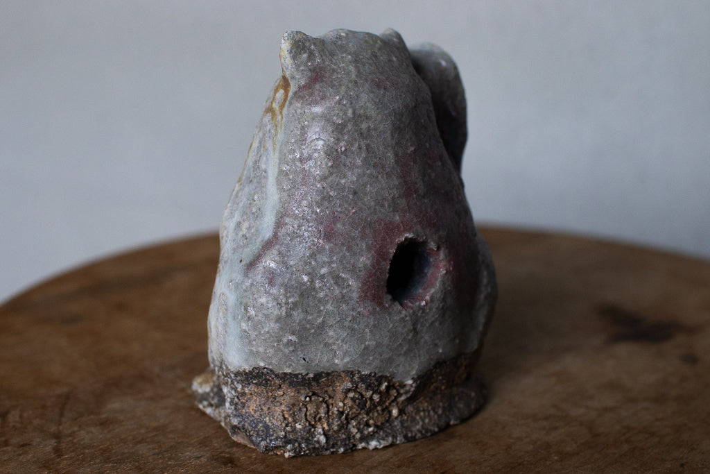 高橋燎 / 曖昧で小ぶりな招き猫 ’24初窯作品 薪窯(トレインキルン)オブジェ