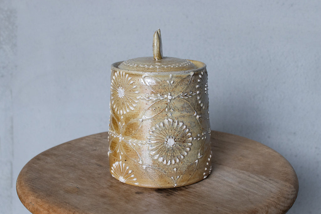 Ayaka / 土もの 蓋もの シュガーポット イッチン 猫