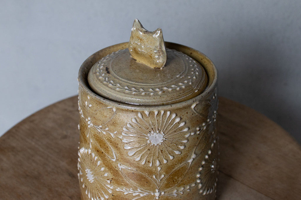 Ayaka / 土もの 蓋もの シュガーポット イッチン 猫