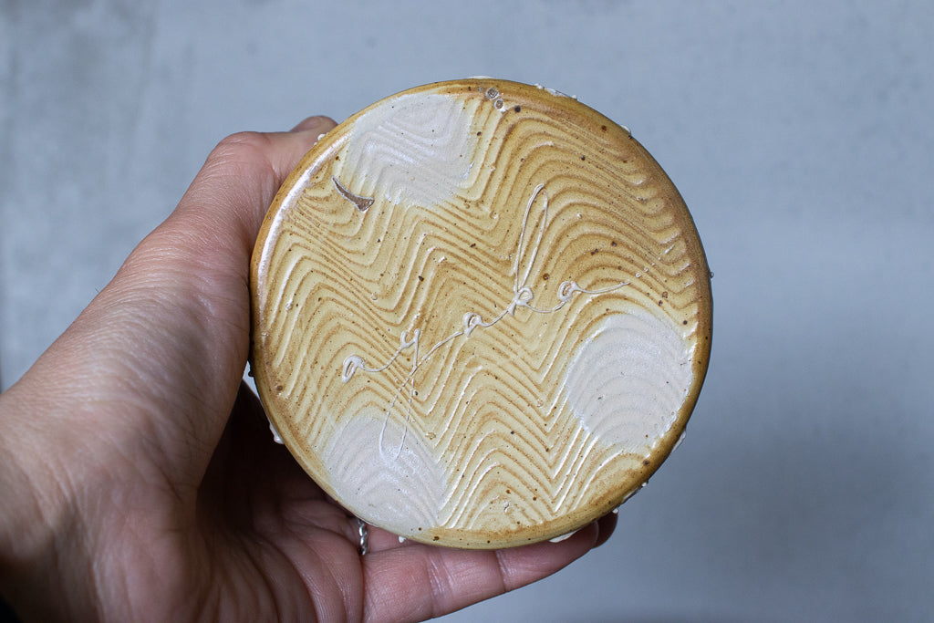 Ayaka / 土もの 蓋もの シュガーポット イッチン 猫