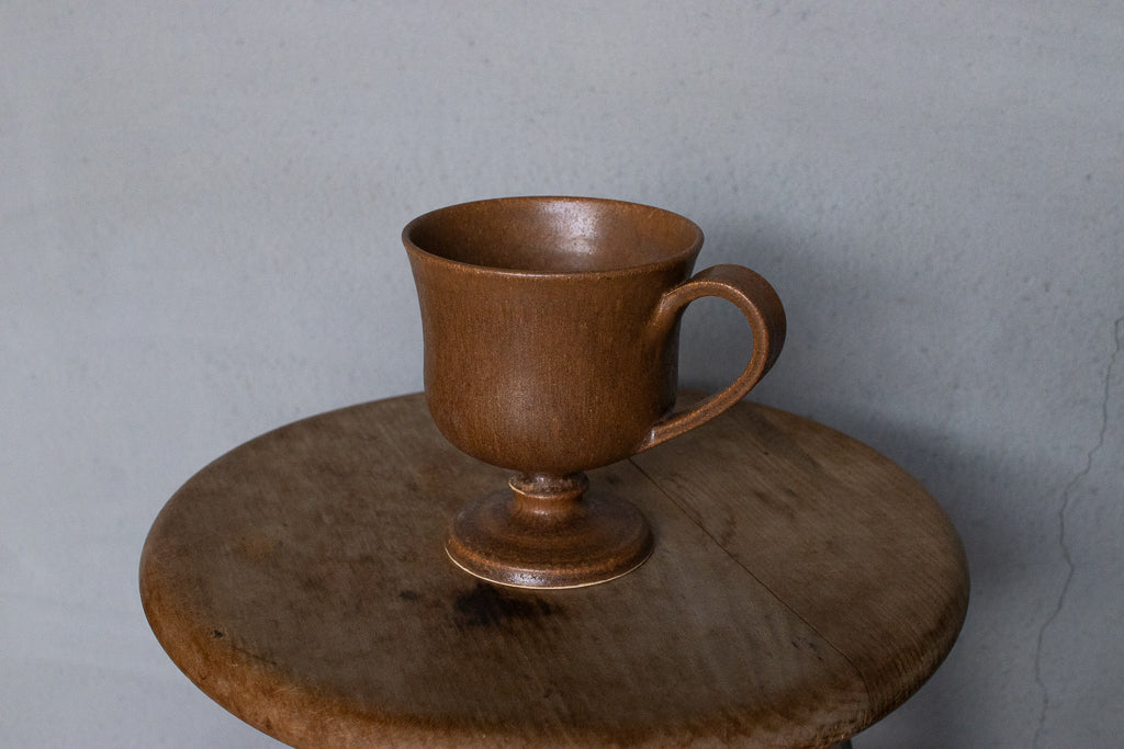 yoshida pottery / 玉脚コーヒーカップ(さびいろ こはく)'25