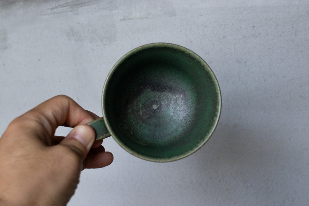 yoshida pottery / 玉脚コーヒーカップ(さびいろ うぐいす)'25