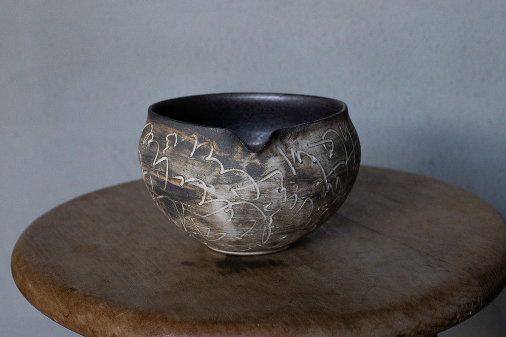 中島智靖 / 枯色線紋 片口(丸)A  ’24 リズミカルな器 酒器 注器