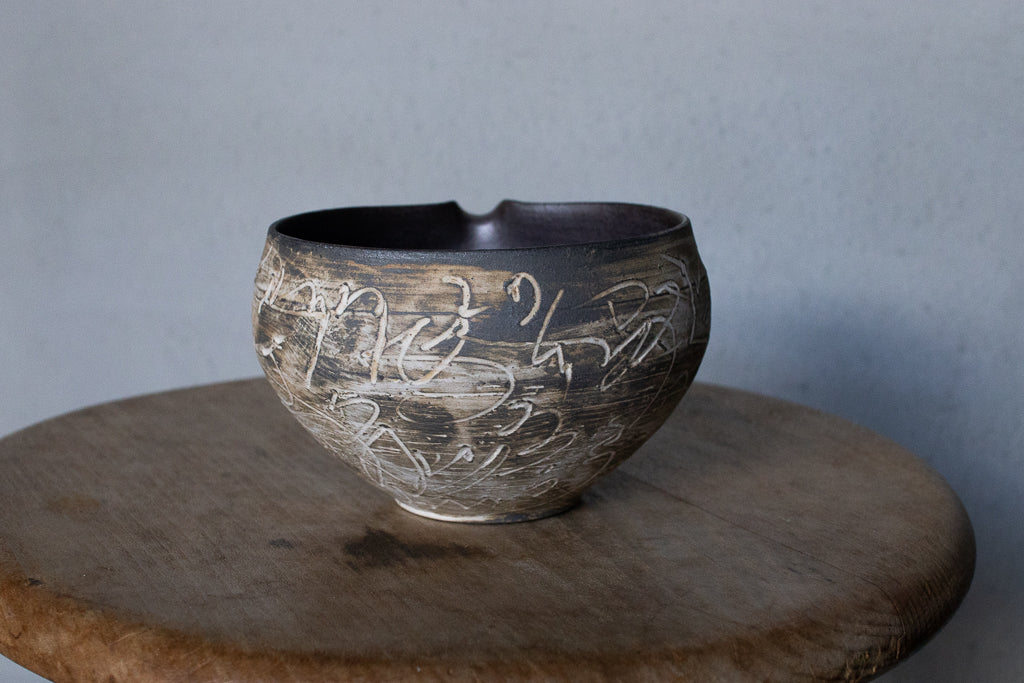 中島智靖 / 枯色線紋 片口(丸)B  ’24 リズミカルな器 酒器 注器