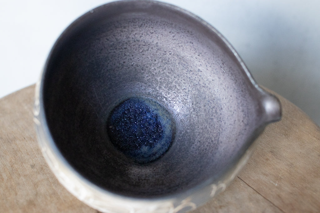 中島智靖 / 枯色線紋 片口(丸)B  ’24 リズミカルな器 酒器 注器