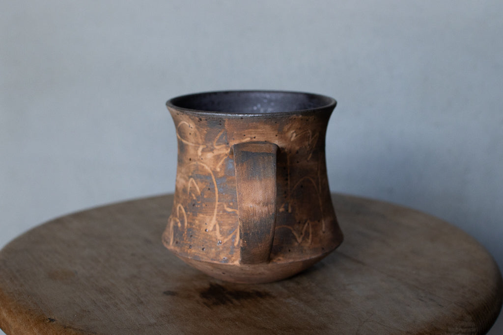 中島智靖 / 枯色線紋 角マグカップ 赤褐色