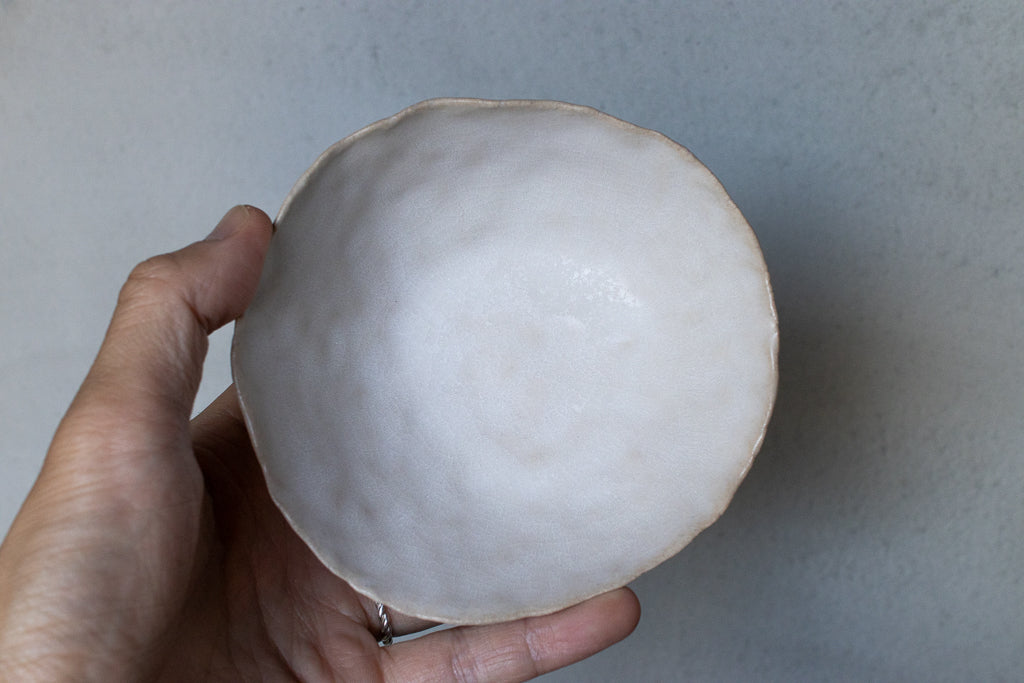 田川舞 / 手びねり小皿 大(白)