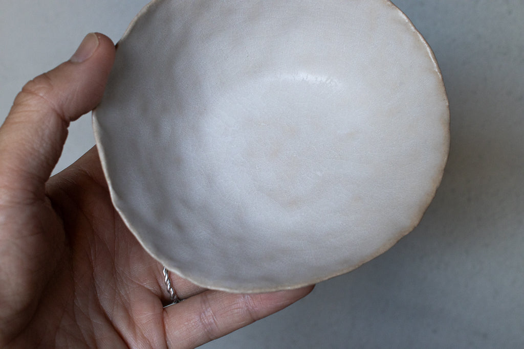 田川舞 / 手びねり小皿 大(白)