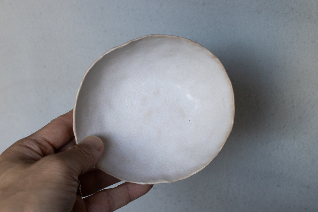 田川舞 / 手びねり小皿 大(白)