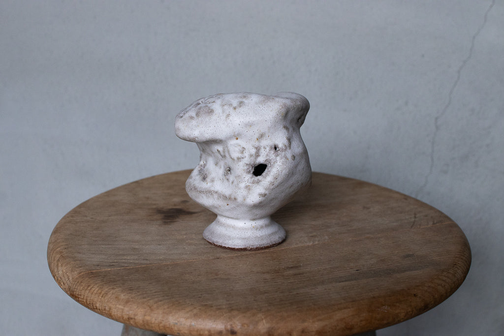 鷲沢ワシ子 / 石のオブジェ