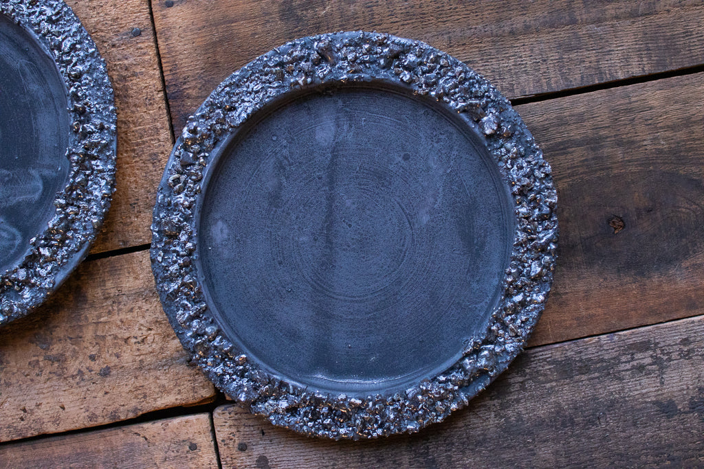 野中麟太郎 / 石の皿 黒 小 19cm