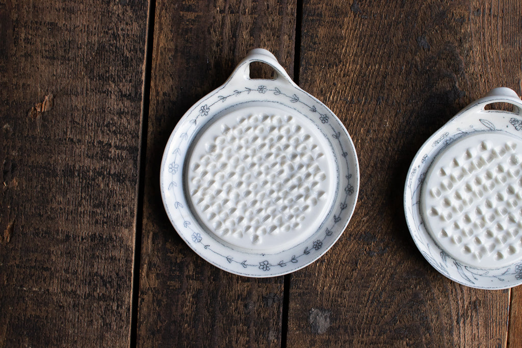 Ayaka / 磁器 すりおろし器①