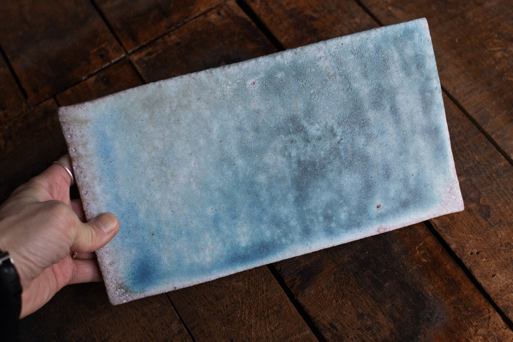 高橋燎 / 板皿 大 薪窯(トレインキルン)'24個展出展作品