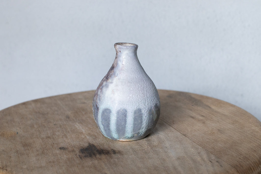 高橋燎 / 小さな一輪挿し 薪窯(トレインキルン)'24個展出展作品