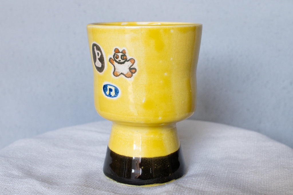 時山桜 / 高坏ゴブレット イエロー(ねこ・トランペット・音符)フリーカップ