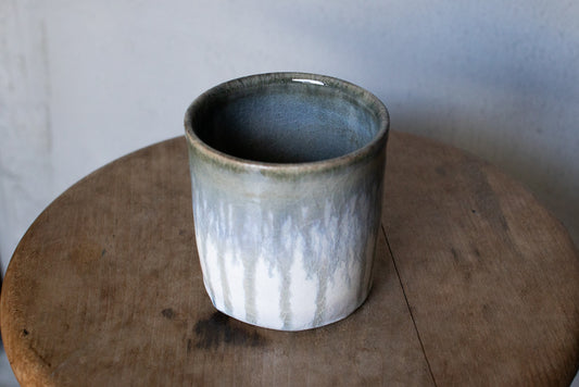 Toru Murasawa / Mug, ash glaze, hanging