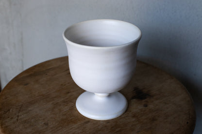 yoshida pottery / Jade leg cup (antique white)