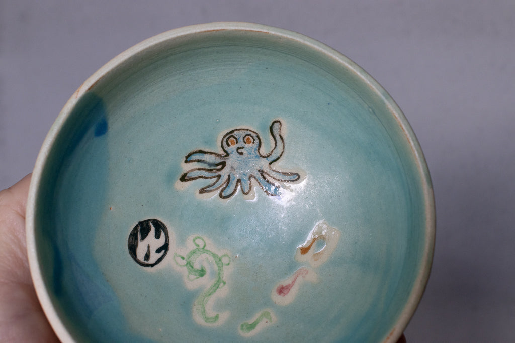 時山桜 / 青いオクトパスの小皿/小鉢