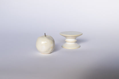 yoshida pottery / Jade leg cup (antique white)
