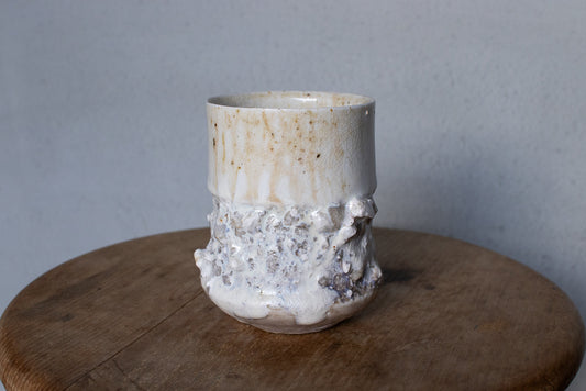 野中麟太郎 / 石のカップ（薪窯焼成）