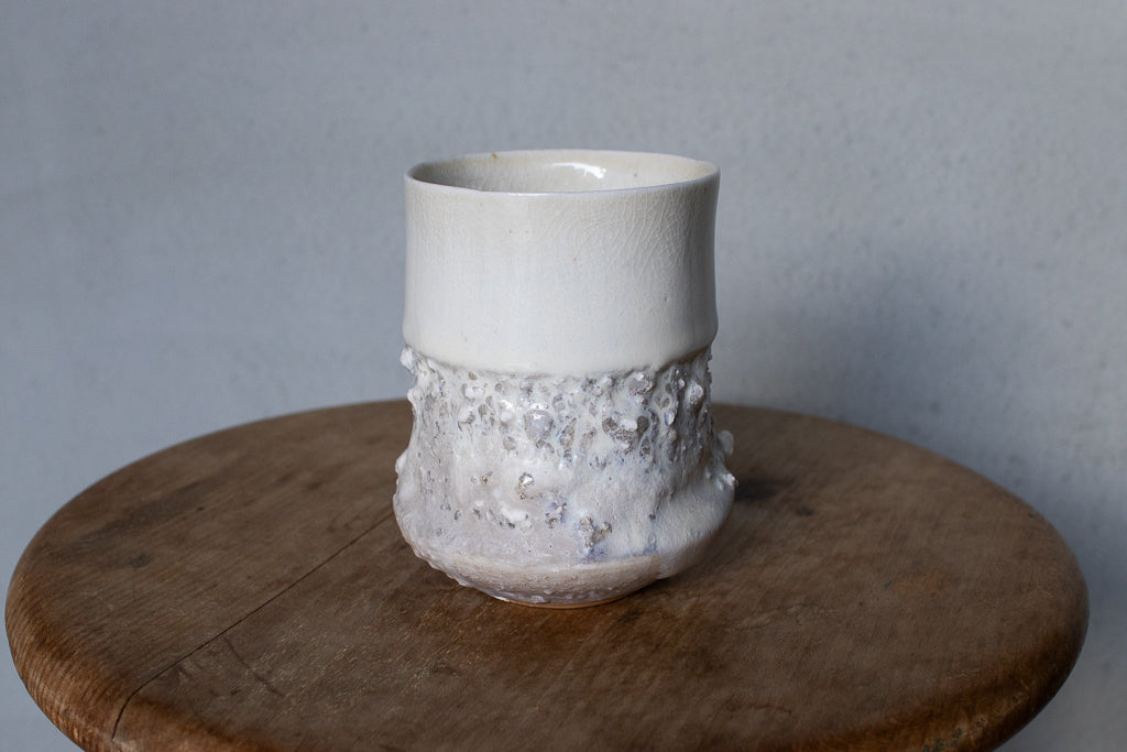 野中麟太郎 / 石のカップ（薪窯焼成）