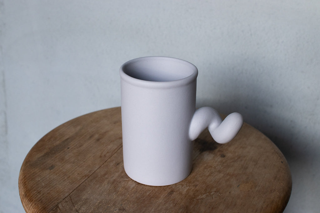 菊池俊治 / Sマグ グレー にょろにょろマグカップ Smug