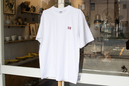 【送料込み】futou original "うつわ"ミニロゴ クルーネック SS Tシャツ ホワイトボディ