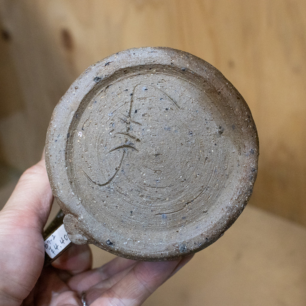 西川真衣 / 角マグカップ（飛びカンナに刷毛目）