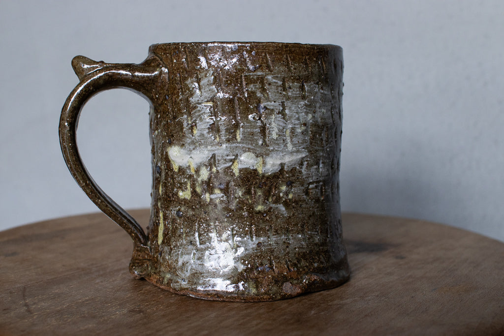 西川真衣 / 角マグカップ（飛びカンナに刷毛目）