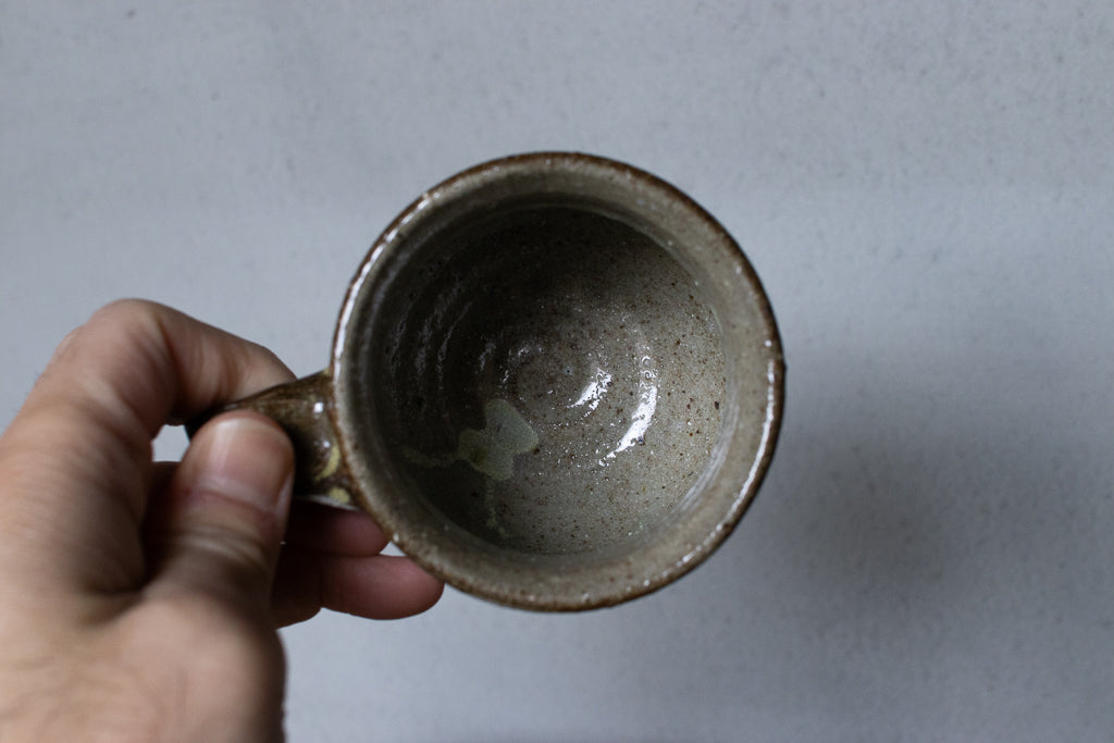 西川真衣 / 丸マグカップ（飛びカンナに刷毛目）A