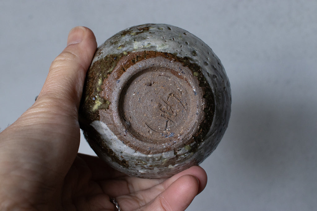 西川真衣 / 丸マグカップ（飛びカンナに刷毛目）A