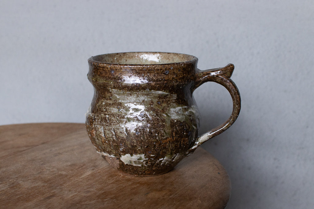 西川真衣 / 丸マグカップ（飛びカンナに刷毛目）B