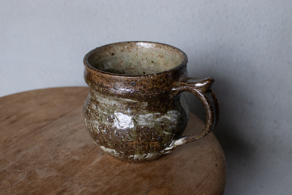 西川真衣 / 丸マグカップ（飛びカンナに刷毛目）B