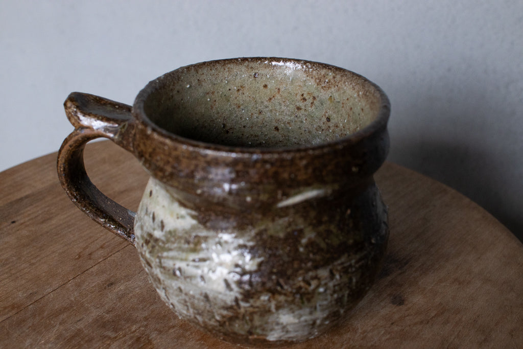 西川真衣 / 丸マグカップ（飛びカンナに刷毛目）B