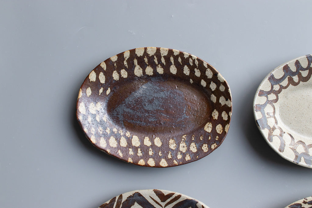 西川真衣 / ミニオーバル皿 鉄絵・蝋抜き