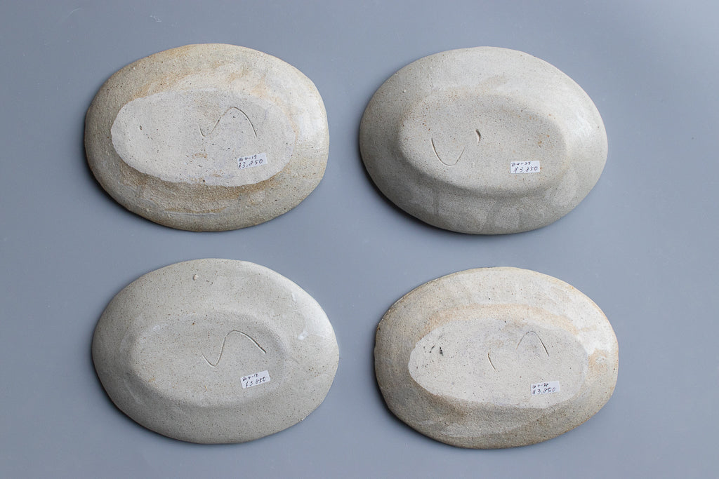 西川真衣 / ミニオーバル皿 鉄絵・蝋抜き