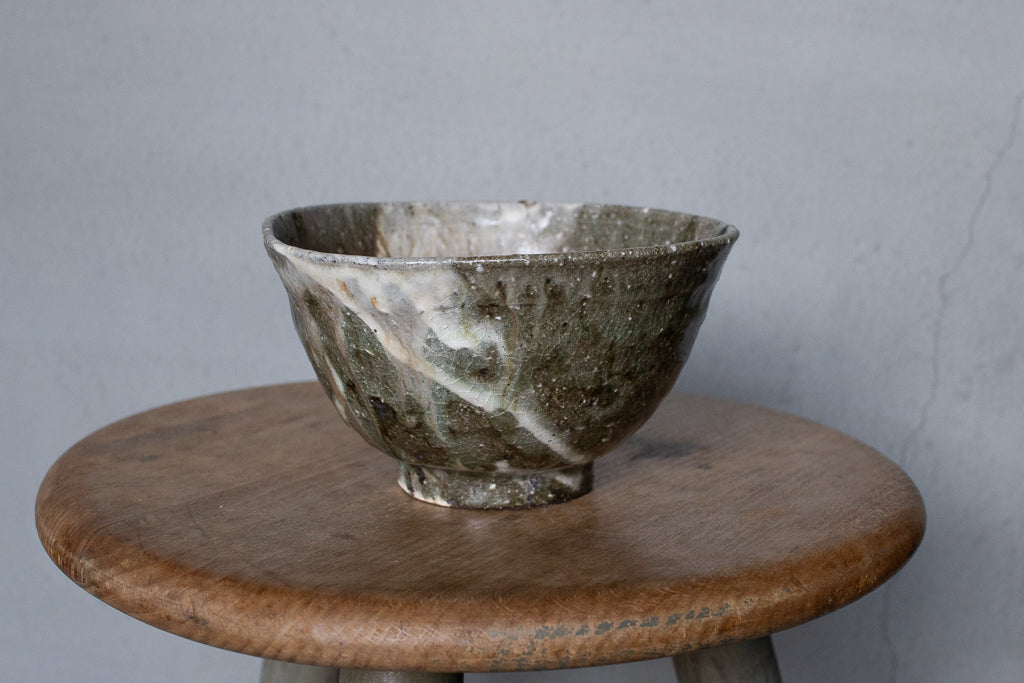 Tonoikemoto Yuki / Octagonal pot (ash glaze)