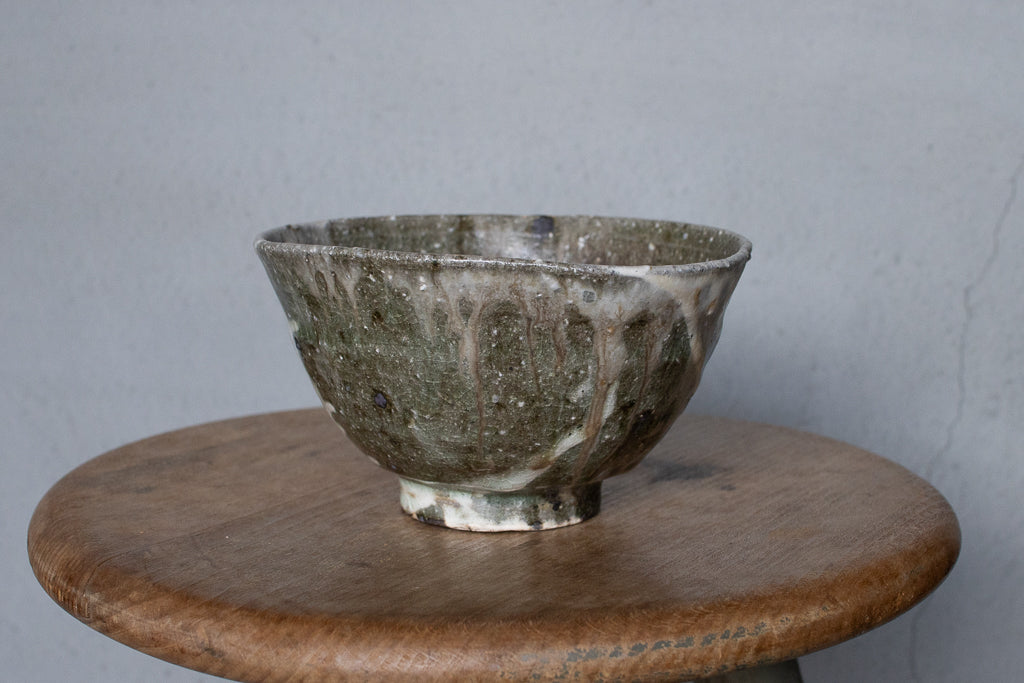 Tonoikemoto Yuki / Octagonal pot (ash glaze)