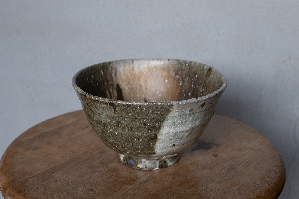 Tonoikemoto Yuki / Octagonal pot (ash glaze)