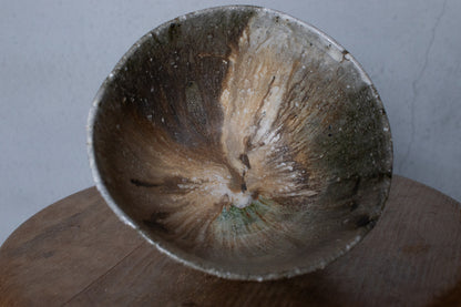 Tonoikemoto Yuki / Octagonal pot (ash glaze)