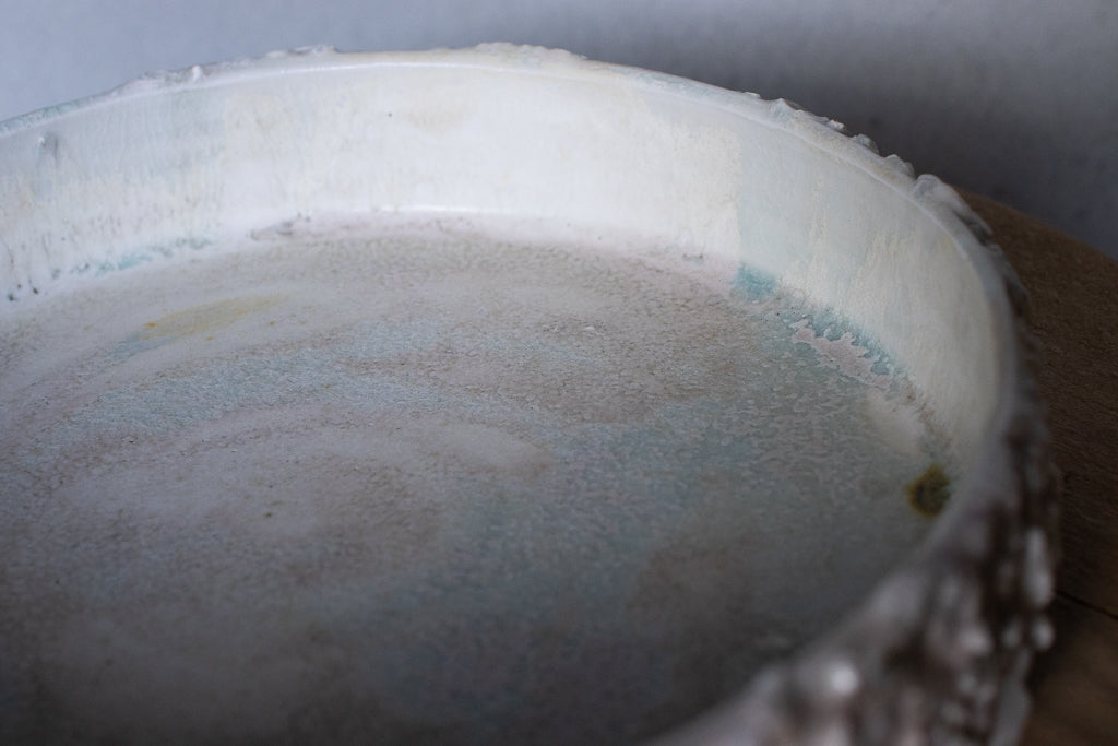 野中麟太郎 / stone dora-batchi white 石の銅鑼鉢 白