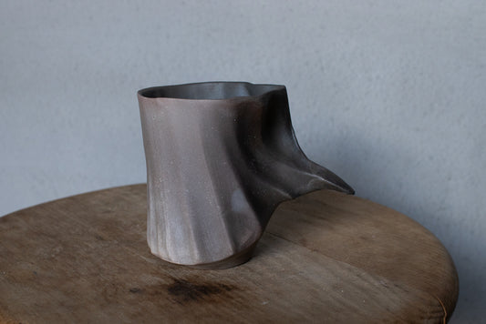 野中麟太郎 / pinch mug tanka  マグカップ 炭化