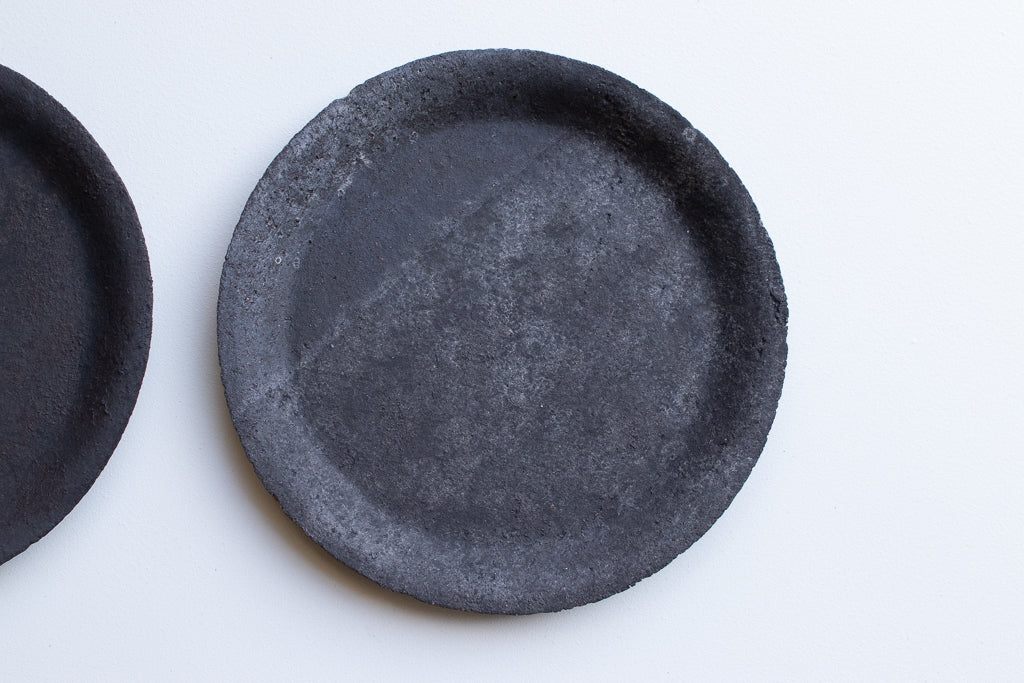 栁川晶子 / 7寸リム皿 黒