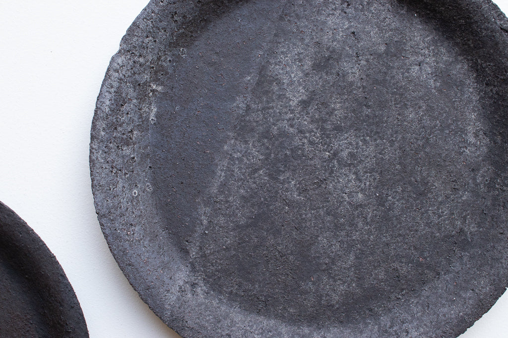 栁川晶子 / 7寸リム皿 黒