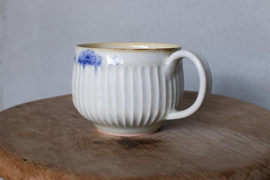 鈴木まどか / 彫花文鎬マグ 小 マグカップ