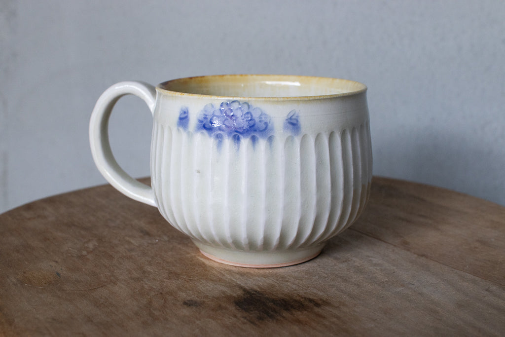 鈴木まどか / 彫花文鎬マグ 小 マグカップ